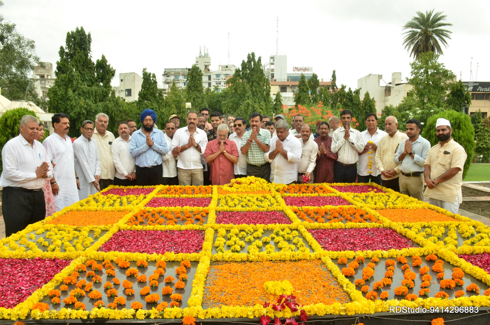 याद किया मोहनलाल सुखाड़िया को, सीपी जोशी पहुंचे सुखाड़िया समाधि