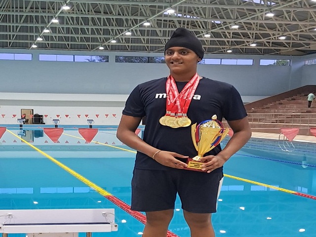 राजस्थान तैराकी चैंपियनशिप में लेकसिटी के सिरजन ने पांच स्वर्ण पदक जीते